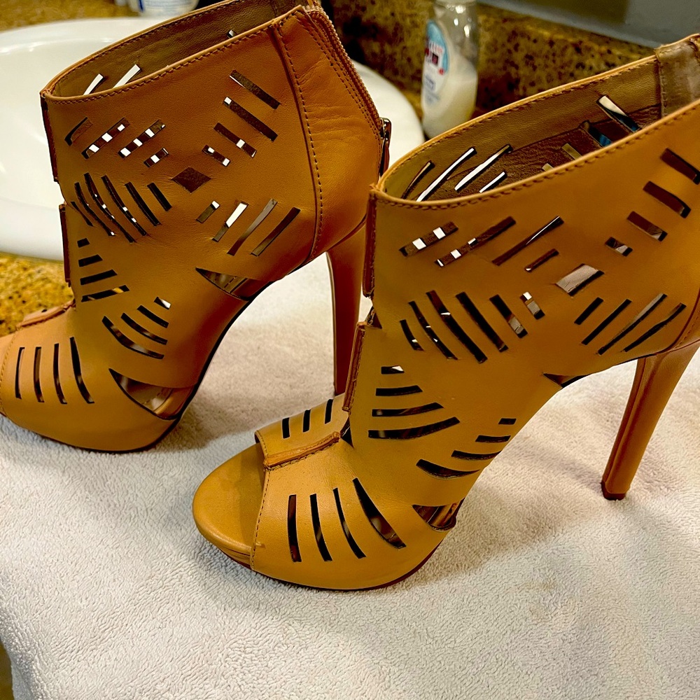 BCBG Heels